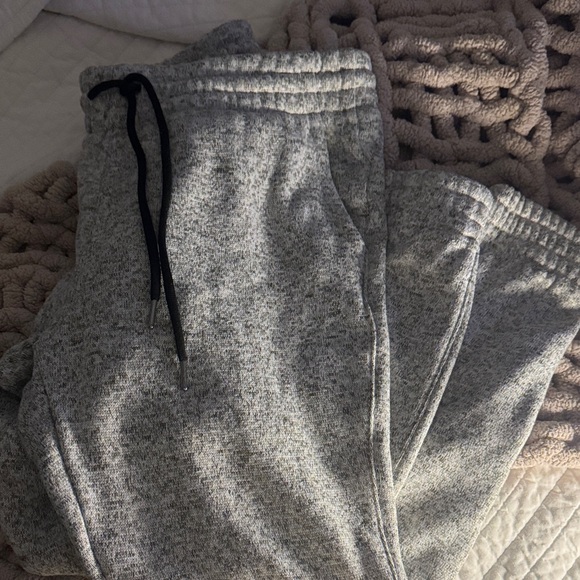 Women's Heather Gray Jogger Pants - Picture 1 of 4